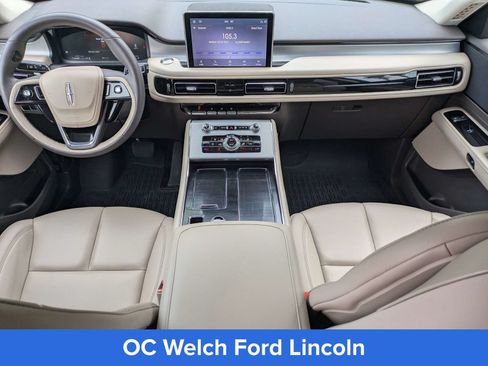 Certified 2023 Lincoln Aviator 2WD w/ Class IV Trailer Tow Package image 10