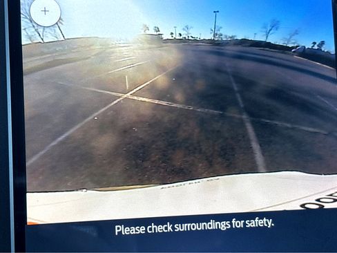 Used 2024 Ford Edge SEL image 27