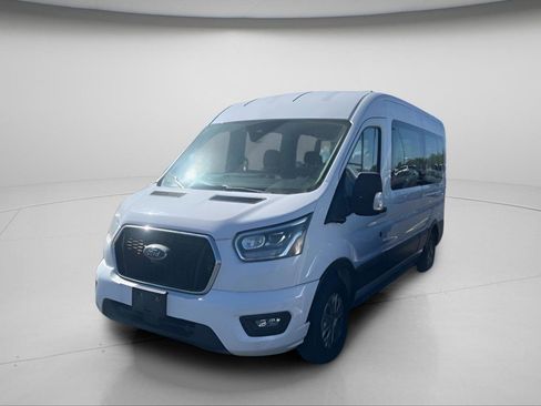 Used 2023 Ford Transit 350 XLT RWD image 2