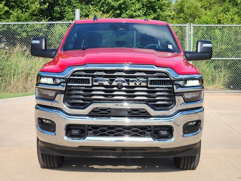 Used 2026 RAM 2500 Big Horn AWD/4WD image 2