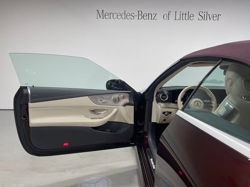 Used 2023 Mercedes-Benz E 450 4MATIC Cabriolet image 21
