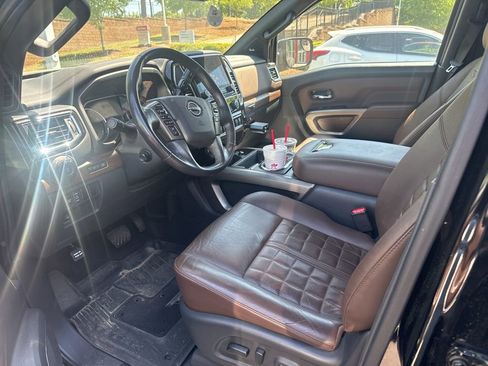 Used 2023 Nissan Titan Platinum Reserve w/ Moonroof Package image 4