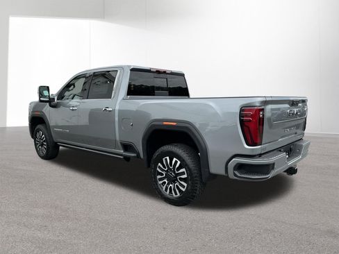 New 2026 GMC Sierra 2500 Denali Ultimate AWD/4WD image 5
