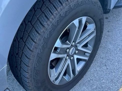 Used 2021 Ford F150 XL w/ STX Appearance Package RWD image 3