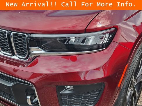 Used 2023 Jeep Grand Cherokee L Overland AWD/4WD image 4