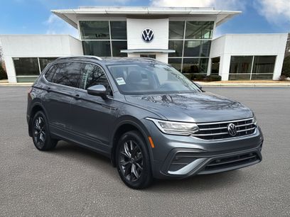 Certified 2023 Volkswagen Tiguan SE w/ Panoramic Sunroof Package