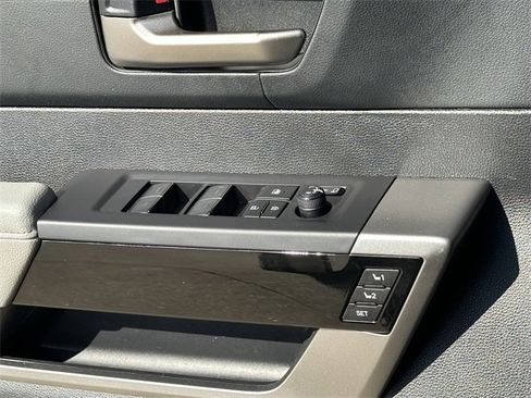 Used 2023 Toyota Tundra Limited image 25