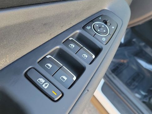 Used 2023 Hyundai Santa Fe SEL image 19