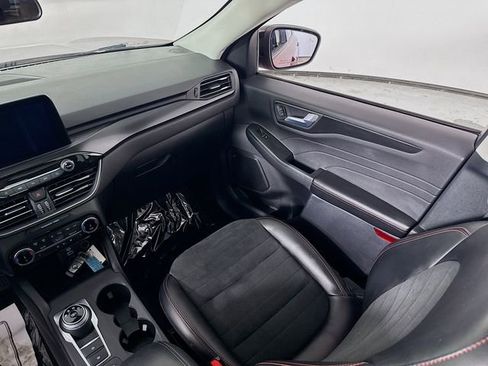 Certified 2022 Ford Escape SEL w/ SEL Stealth AWD Package image 25