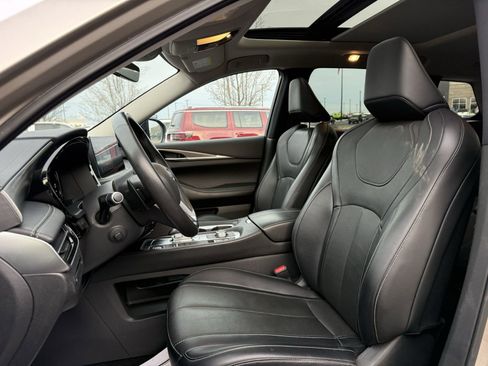 Used 2023 INFINITI QX60 Luxe image 6