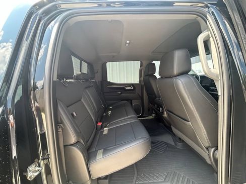 Used 2022 Chevrolet Silverado 1500 RST AWD/4WD image 16