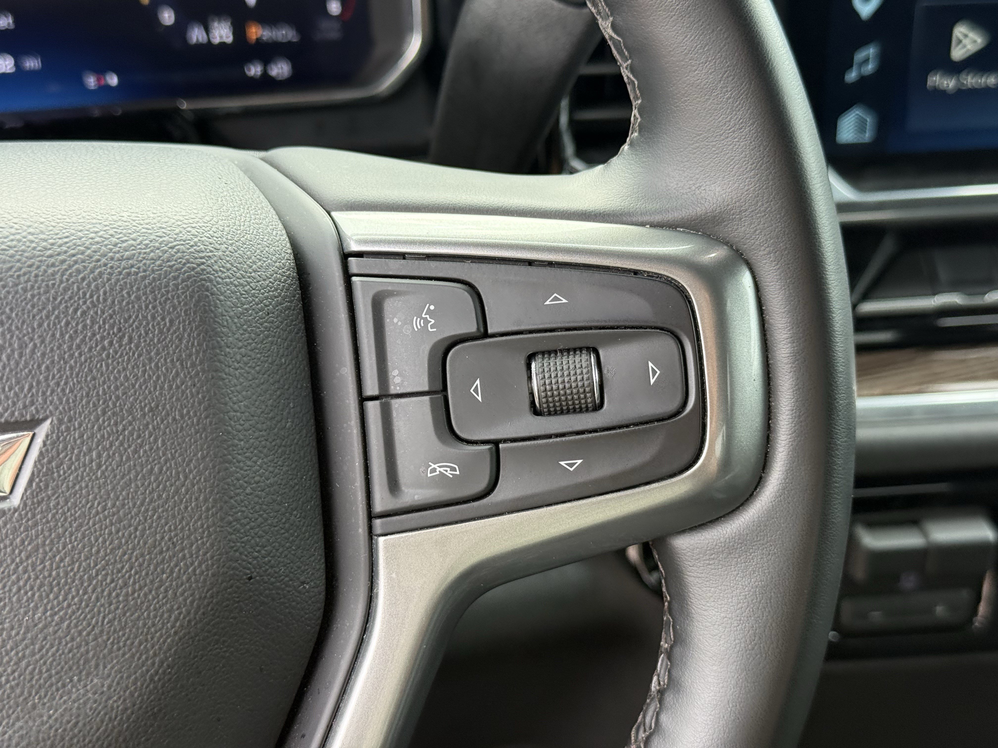 Used 2026 Chevrolet Silverado 1500 LT AWD/4WD image 17