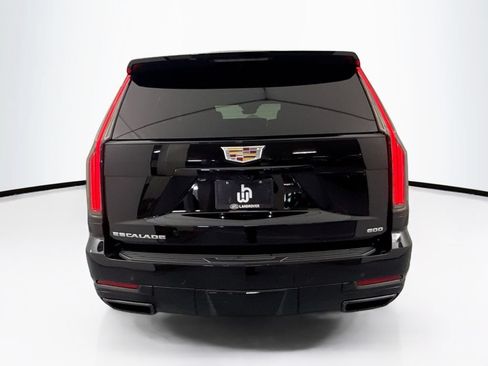 Used 2025 Cadillac Escalade ESV Sport AWD/4WD image 6