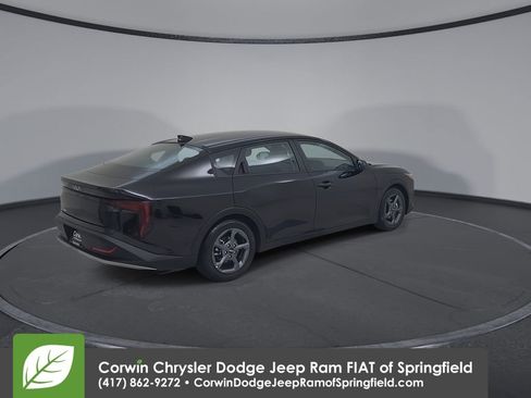 Used 2025 Kia K4 FWD image 15