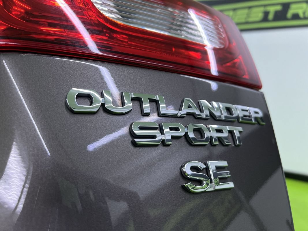 Used 2017 Mitsubishi Outlander Sport SE FWD image 14