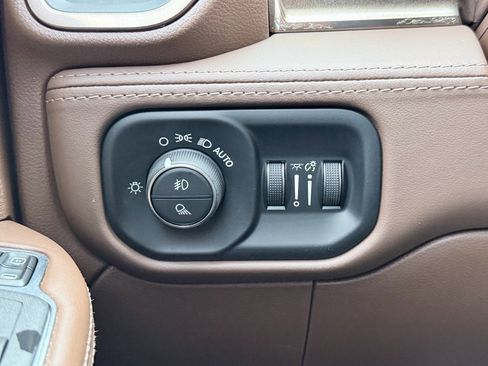 Used 2023 RAM 3500 Limited image 11