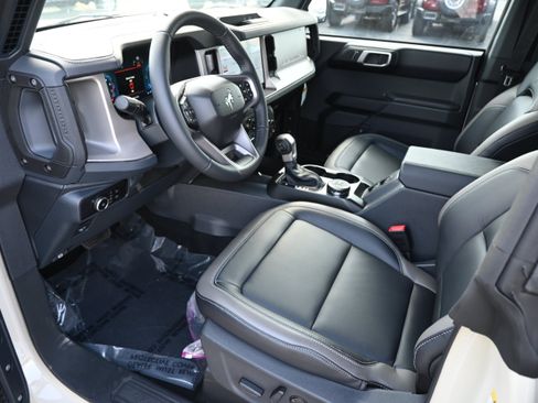 New 2026 Ford Bronco Outer Banks AWD/4WD image 16