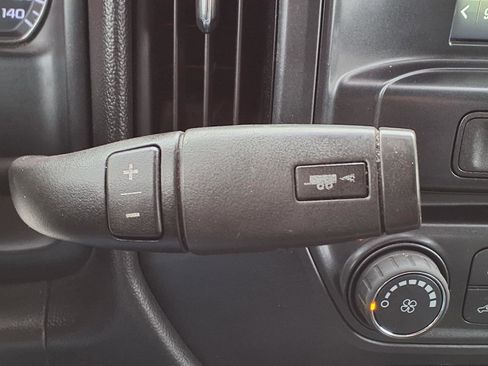 Used 2018 Chevrolet Silverado 1500 W/T RWD image 21