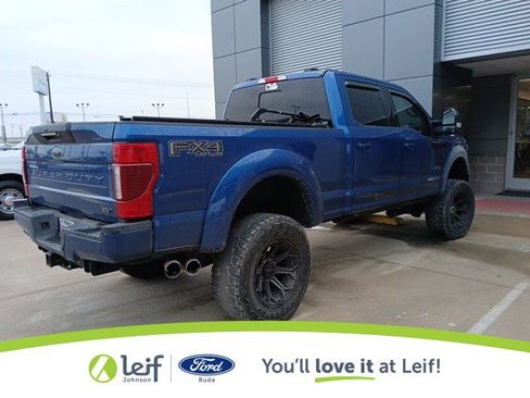 Used 2022 Ford F250 Lariat w/ Black Appearance Package image 5