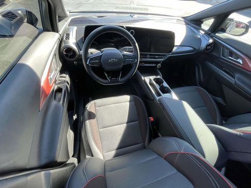 Used 2024 Chevrolet Equinox EV RS image 11