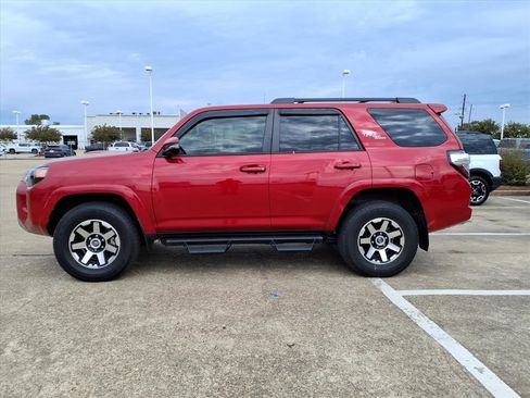 Used 2022 Toyota 4Runner TRD Off-Road Premium image 2