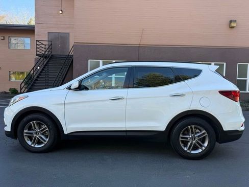 Used 2017 Hyundai Santa Fe Sport image 8