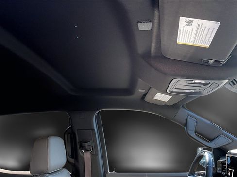 Used 2023 GMC Sierra 1500 SLT image 28