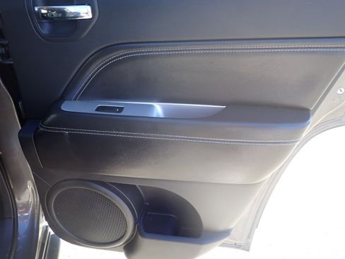 Used 2015 Jeep Compass High Altitude image 27