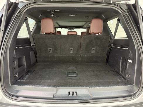 Used 2024 Ford Expedition Max Limited image 16