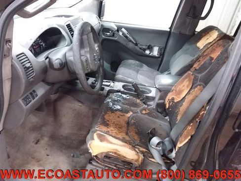 Used 2014 Nissan Frontier SV image 10