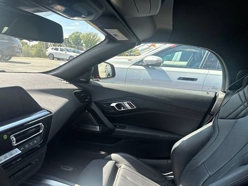Used 2024 BMW Z4 sDrive30i w/ Premium Package RWD image 18