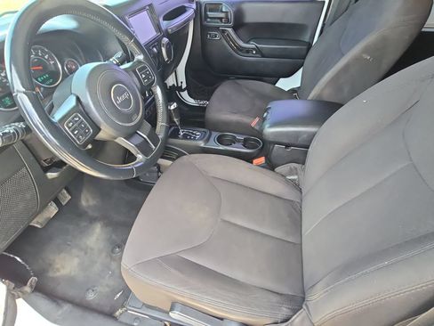 Used 2014 Jeep Wrangler Sport AWD/4WD image 16