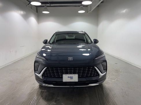 New 2026 Buick Envision Avenir image 2