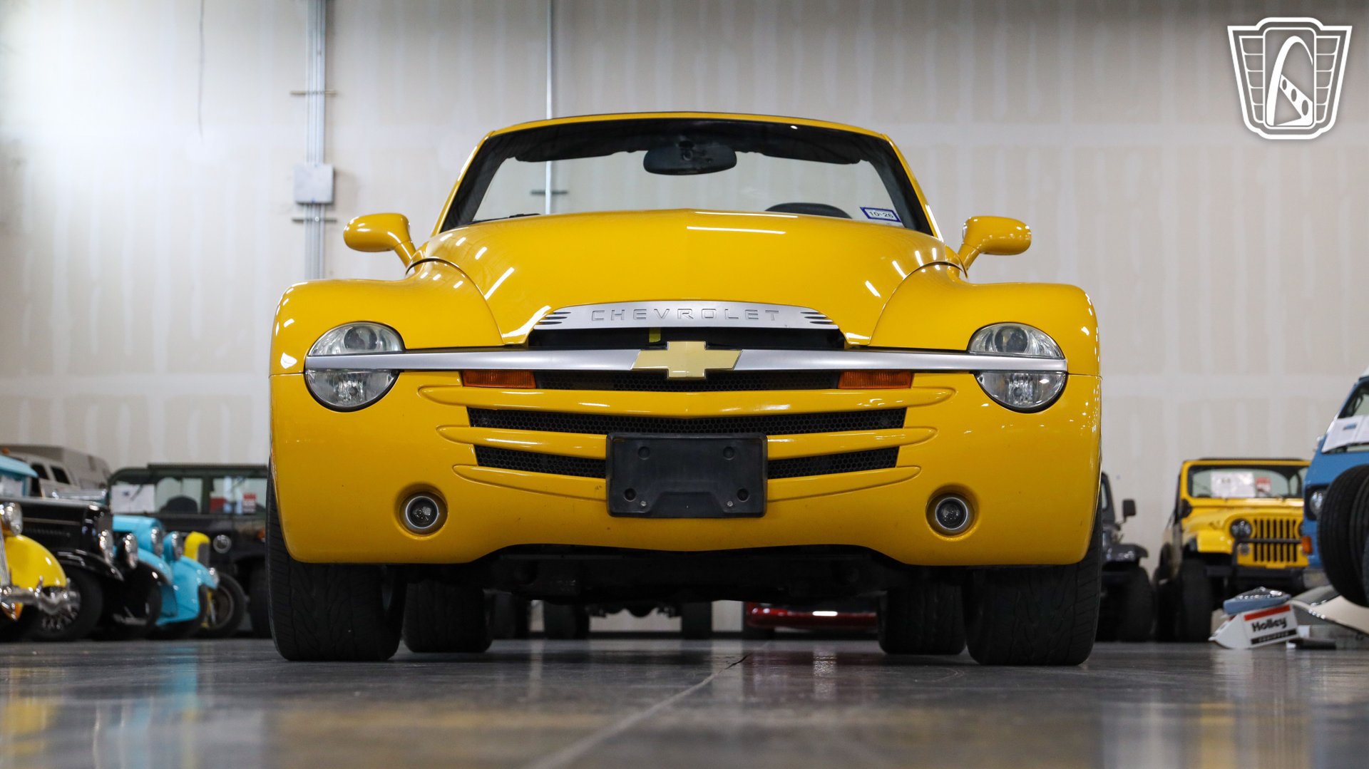 Used 2004 Chevrolet SSR w/ Preferred Equipment Group RWD image 6