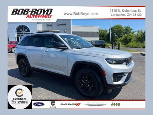 Certified 2025 Jeep Grand Cherokee Laredo X w/ Luxury Tech Group I AWD/4WD image 1