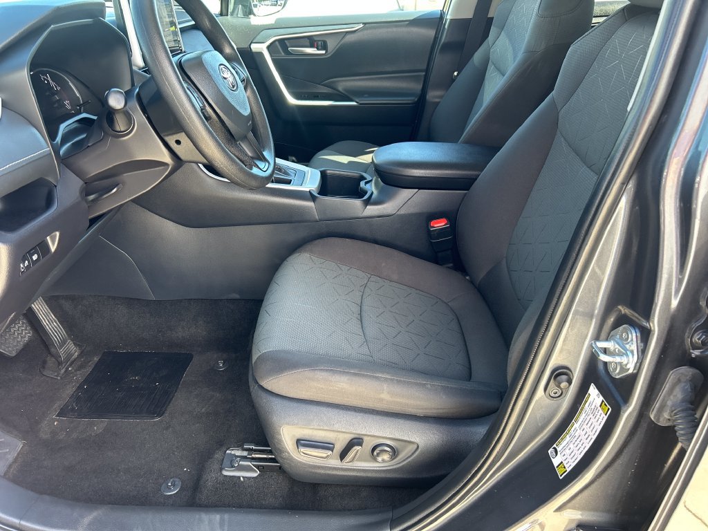 Certified 2025 Toyota RAV4 XLE AWD/4WD image 10