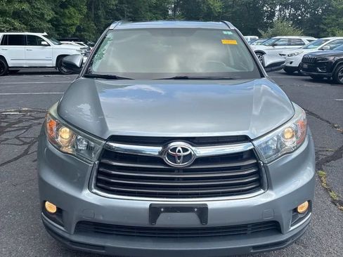 Used 2016 Toyota Highlander XLE AWD/4WD image 14