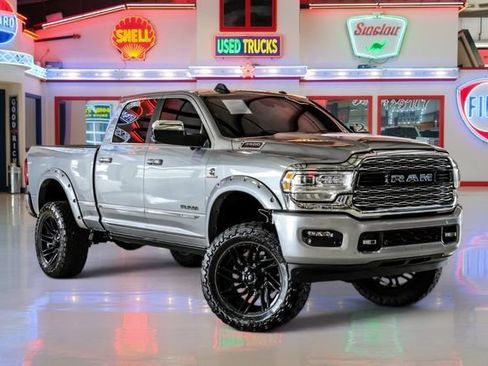 Used 2021 RAM 2500 Limited AWD/4WD image 1