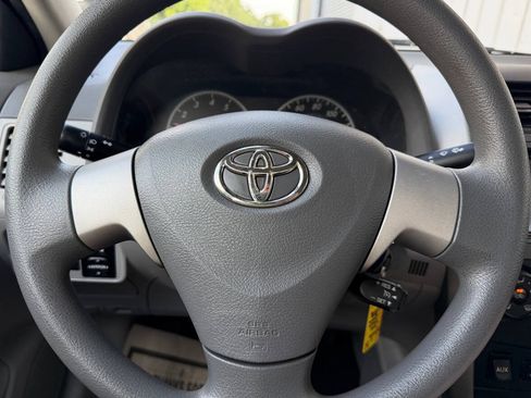 Used 2010 Toyota Corolla LE FWD image 20