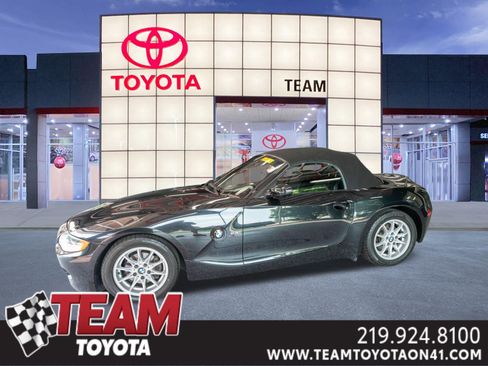 Used 2004 BMW Z4 2.5i RWD image 1