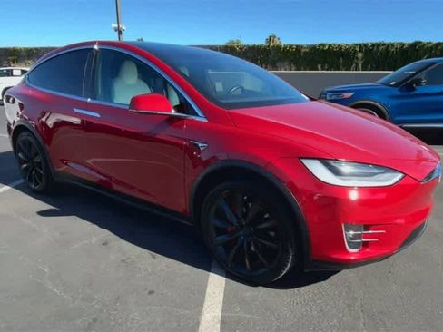 Used 2021 Tesla Model X Performance image 2