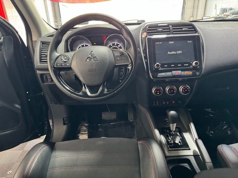 Used 2024 Mitsubishi Outlander Sport SE AWD/4WD image 15