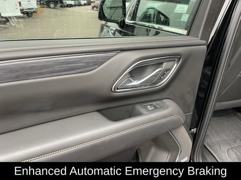 Used 2024 GMC Yukon XL SLT w/ SLT Premium Package image 23