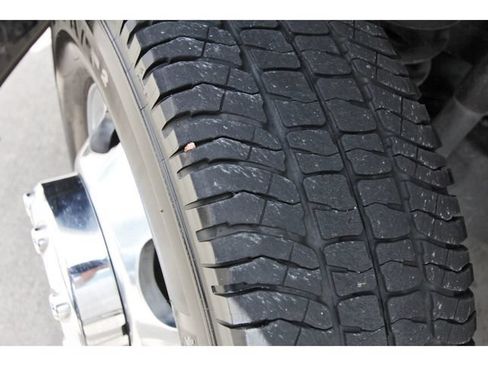 Used 2022 Ford F350 Platinum w/ FX4 Off-Road Package AWD/4WD image 28