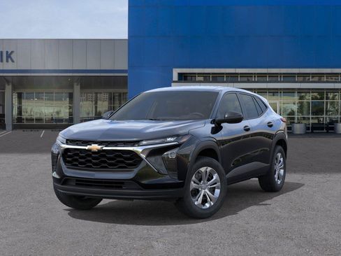 New 2026 Chevrolet Trax LS FWD image 6