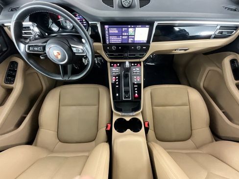 Used 2023 Porsche Macan image 14