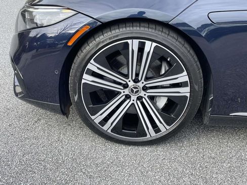 Used 2022 Mercedes-Benz EQS 450+ Sedan image 10