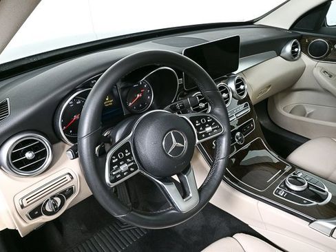 Used 2019 Mercedes-Benz C 300 Sedan image 6