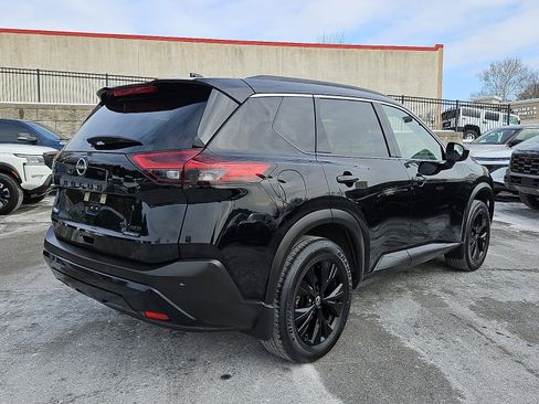 Certified 2023 Nissan Rogue SV w/ SV Premium B Package image 6