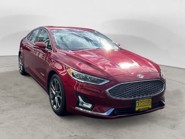 Used 2019 Ford Fusion Titanium FWD image 3
